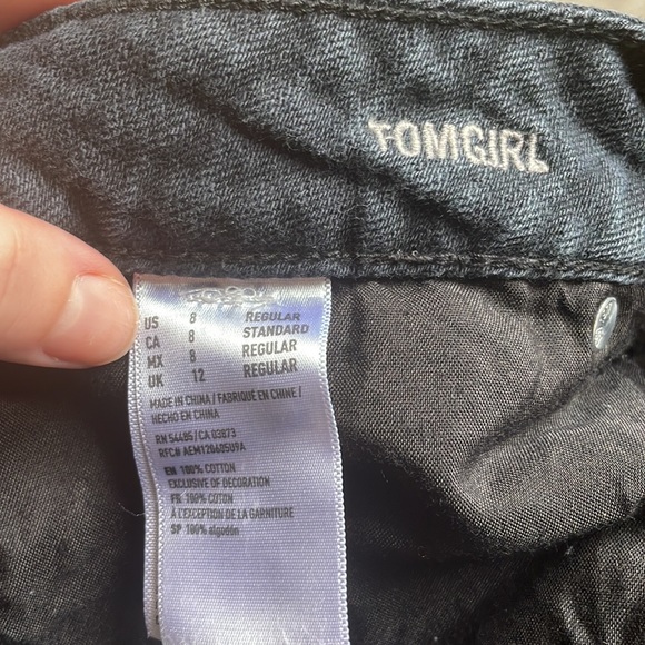 American Eagle Ripped High Waisted Boyfriend Black Denim Jeans - Picture 8 of 8